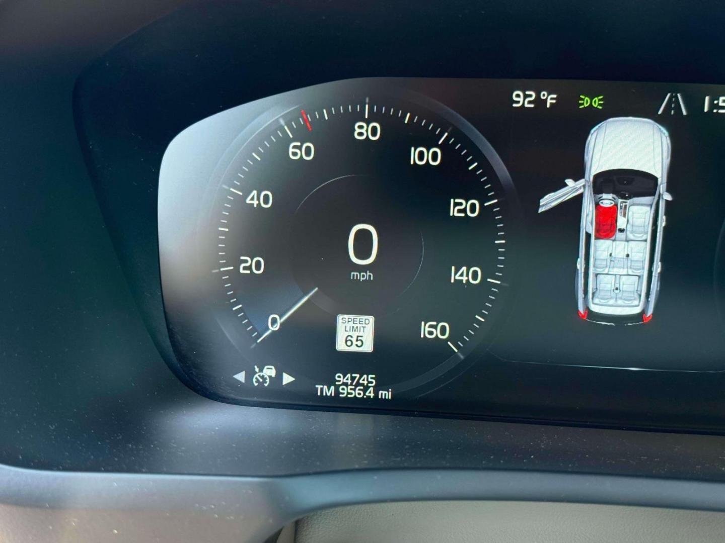 2018 Onyx Black Metallic /Blond Volvo XC90 T6 AWD 7-Passenger Momentum (YV4A22PK9J1) , Automatic transmission, located at 6904 Johnston St., Lafayette, LA, 70503, (337) 988-1960, 30.143589, -92.100601 - Photo#24