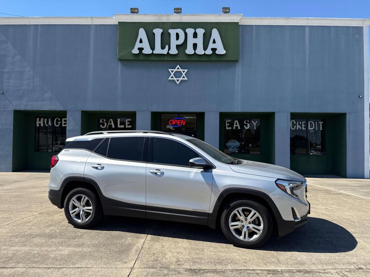 2019 Quicksilver Metallic /Jet Black GMC Terrain FWD 4dr SLE (3GKALMEV8KL) , Automatic transmission, located at 6904 Johnston St., Lafayette, LA, 70503, (337) 988-1960, 30.143589, -92.100601 - Photo#0