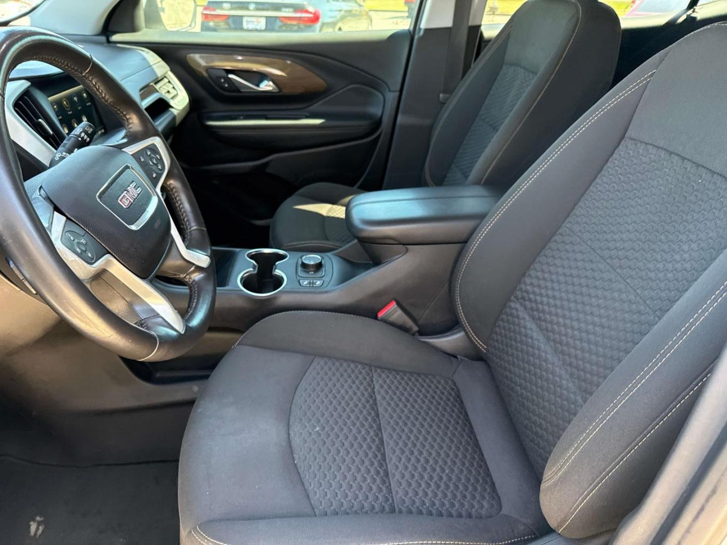 2019 Quicksilver Metallic /Jet Black GMC Terrain FWD 4dr SLE (3GKALMEV8KL) , Automatic transmission, located at 6904 Johnston St., Lafayette, LA, 70503, (337) 988-1960, 30.143589, -92.100601 - Photo#16