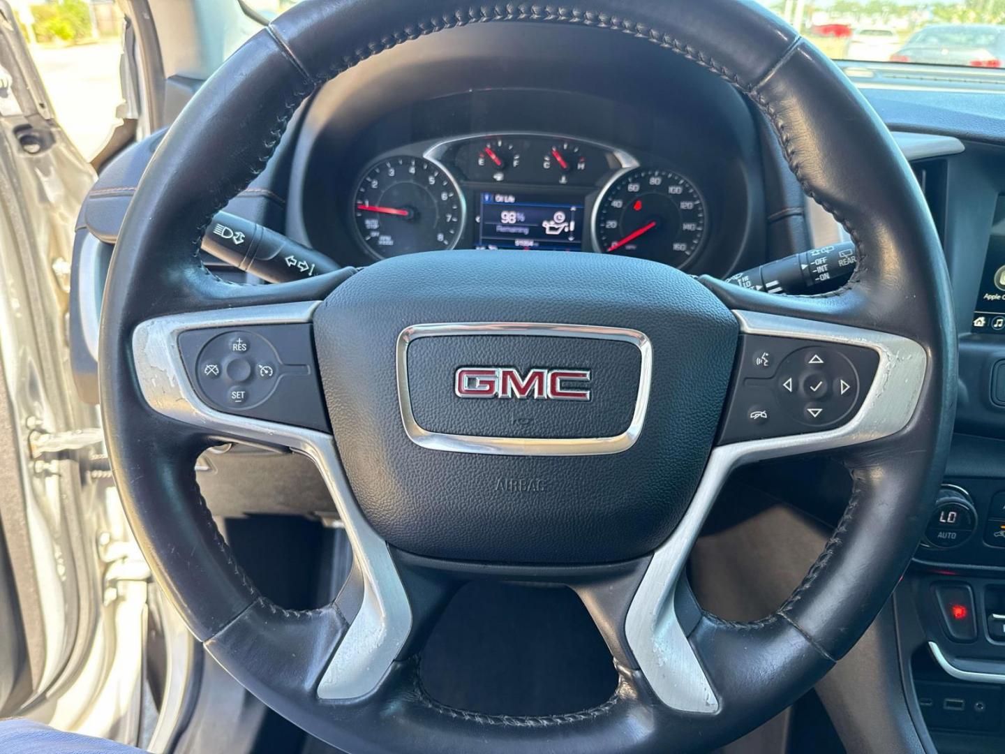 2019 Quicksilver Metallic /Jet Black GMC Terrain FWD 4dr SLE (3GKALMEV8KL) , Automatic transmission, located at 6904 Johnston St., Lafayette, LA, 70503, (337) 988-1960, 30.143589, -92.100601 - Photo#20
