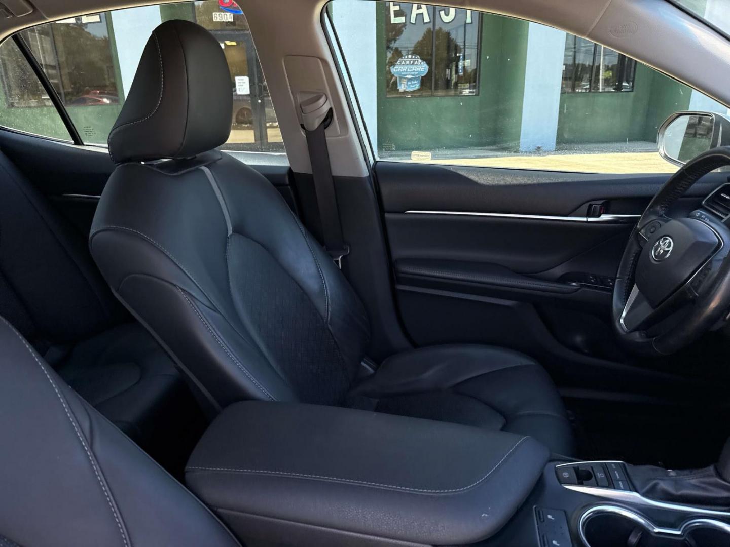 2019 Celestial Silver/Midnight Black Metallic /Ash Toyota Camry XSE Auto (Natl) (4T1B61HK6KU) , Automatic transmission, located at 6904 Johnston St., Lafayette, LA, 70503, (337) 988-1960, 30.143589, -92.100601 - Photo#8