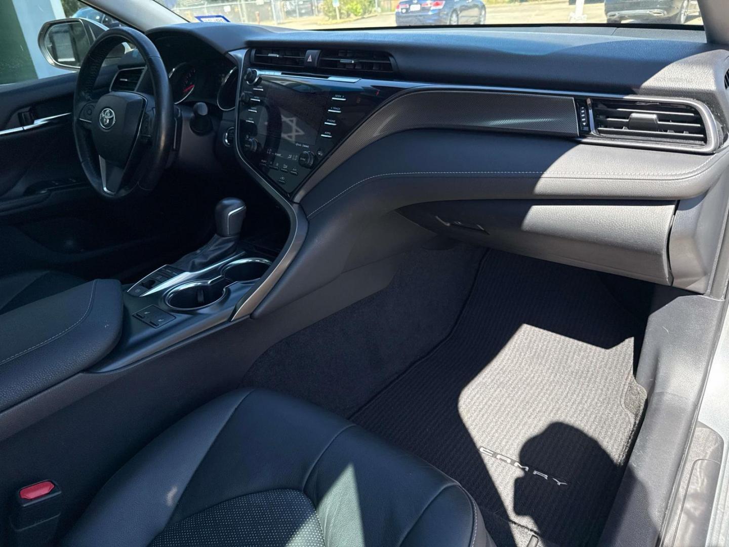 2019 Celestial Silver/Midnight Black Metallic /Ash Toyota Camry XSE Auto (Natl) (4T1B61HK6KU) , Automatic transmission, located at 6904 Johnston St., Lafayette, LA, 70503, (337) 988-1960, 30.143589, -92.100601 - Photo#11