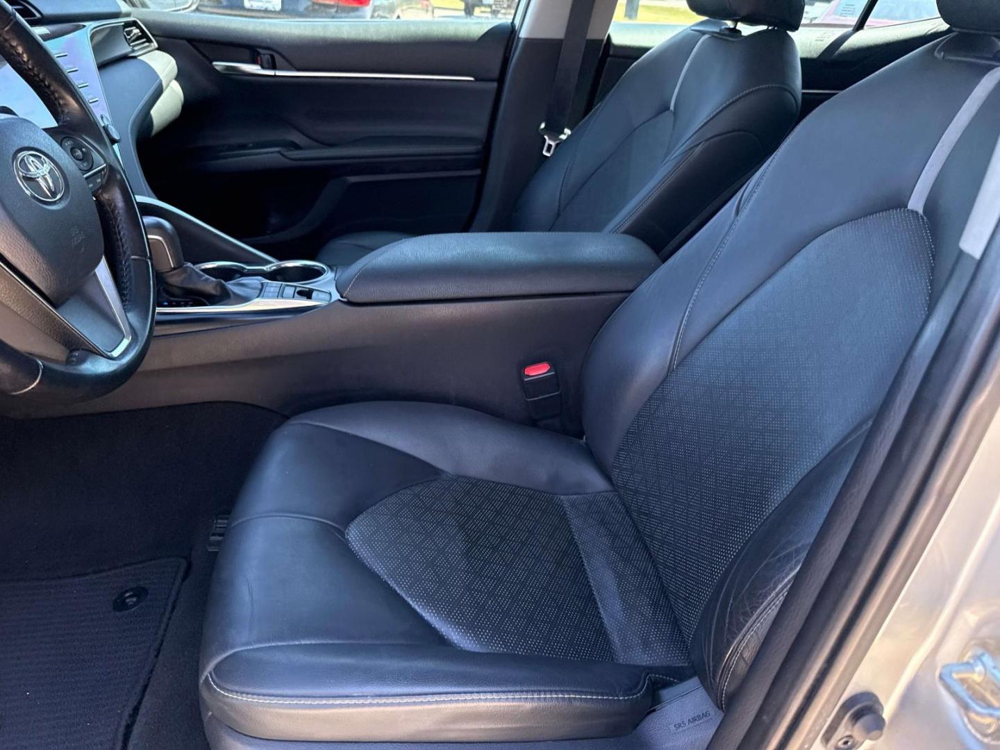 2019 Celestial Silver/Midnight Black Metallic /Ash Toyota Camry XSE Auto (Natl) (4T1B61HK6KU) , Automatic transmission, located at 6904 Johnston St., Lafayette, LA, 70503, (337) 988-1960, 30.143589, -92.100601 - Photo#14