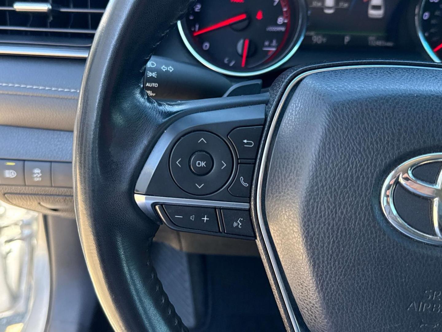 2019 Celestial Silver/Midnight Black Metallic /Ash Toyota Camry XSE Auto (Natl) (4T1B61HK6KU) , Automatic transmission, located at 6904 Johnston St., Lafayette, LA, 70503, (337) 988-1960, 30.143589, -92.100601 - Photo#20