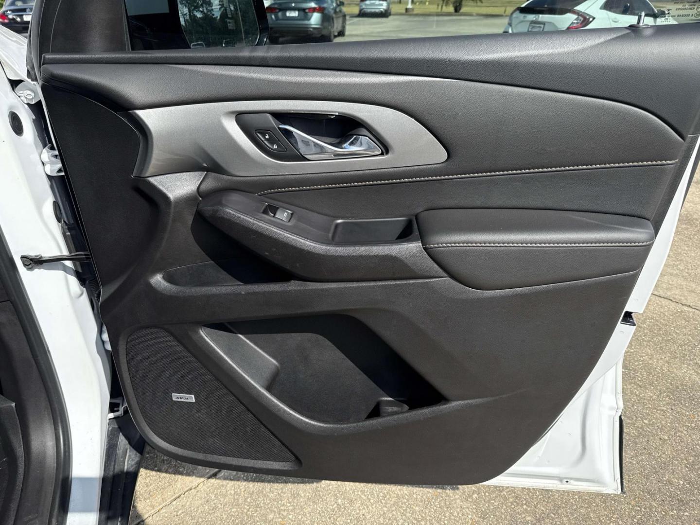 2020 Summit White /Jet Black Chevrolet Traverse FWD 4dr RS (1GNERJKWXLJ) , Automatic transmission, located at 6904 Johnston St., Lafayette, LA, 70503, (337) 988-1960, 30.143589, -92.100601 - Photo#12