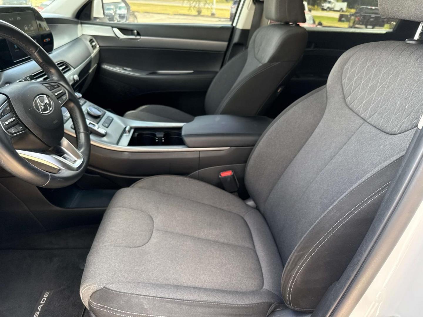 2020 Cream White /Black Hyundai Palisade SEL FWD (KM8R24HE4LU) , Automatic transmission, located at 6904 Johnston St., Lafayette, LA, 70503, (337) 988-1960, 30.143589, -92.100601 - Photo#14