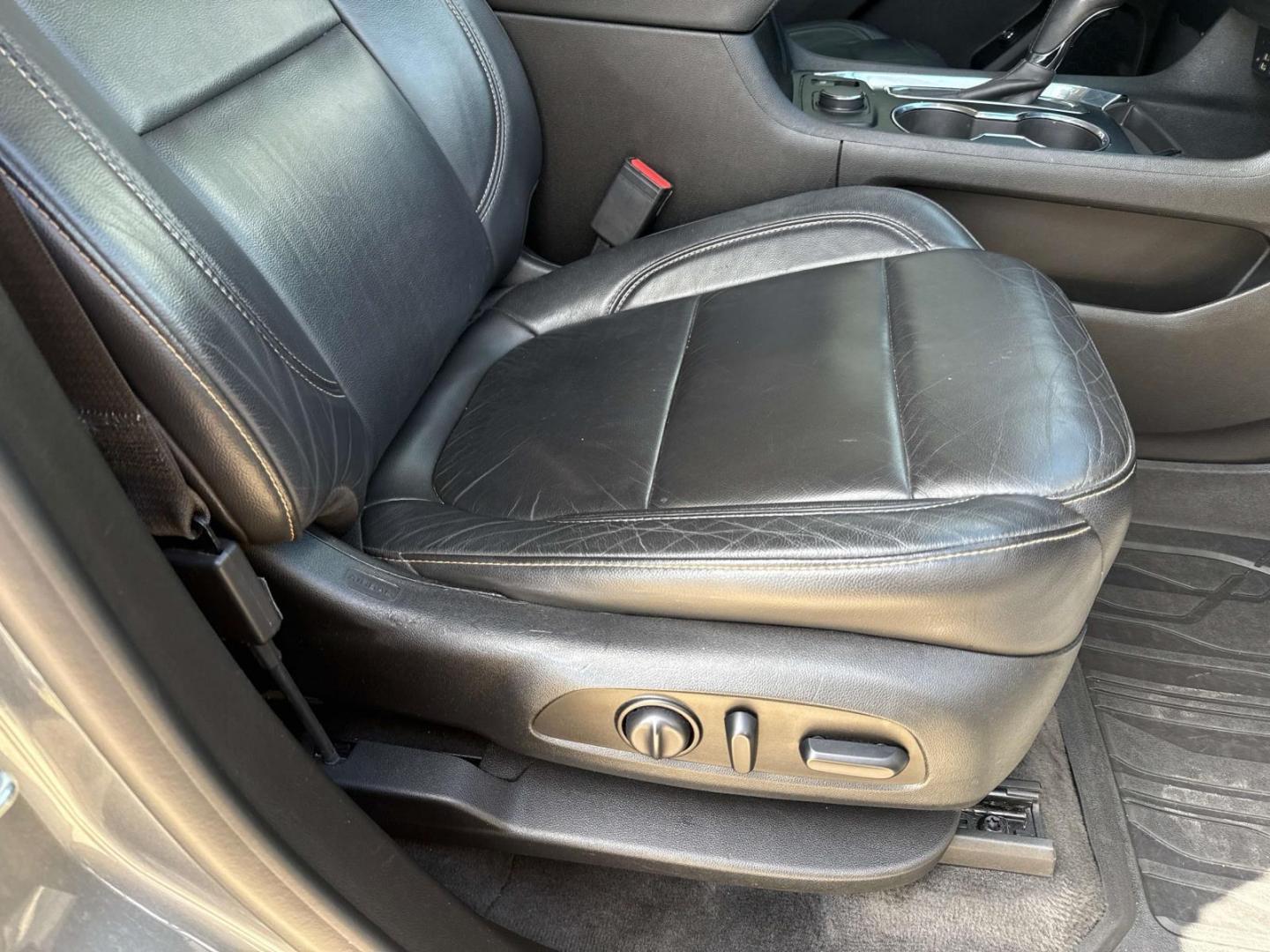 2020 Satin Steel Metallic /Jet Black Chevrolet Traverse FWD 4dr RS (1GNERJKW0LJ) , Automatic transmission, located at 6904 Johnston St., Lafayette, LA, 70503, (337) 988-1960, 30.143589, -92.100601 - Photo#10