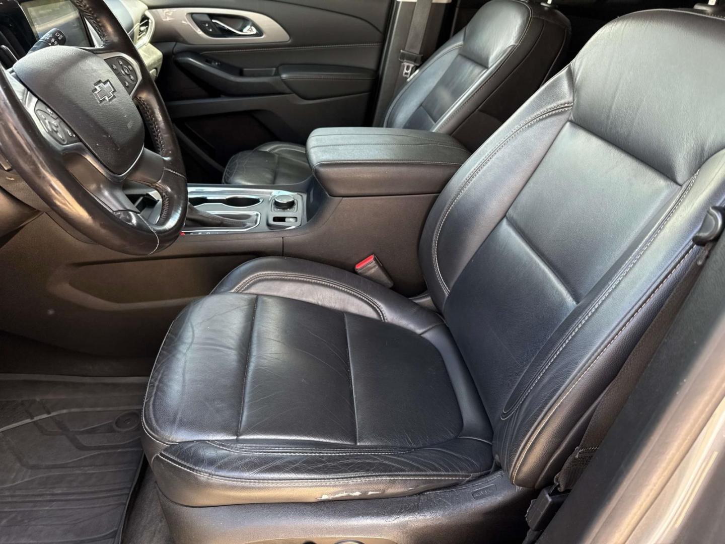 2020 Satin Steel Metallic /Jet Black Chevrolet Traverse FWD 4dr RS (1GNERJKW0LJ) , Automatic transmission, located at 6904 Johnston St., Lafayette, LA, 70503, (337) 988-1960, 30.143589, -92.100601 - Photo#15
