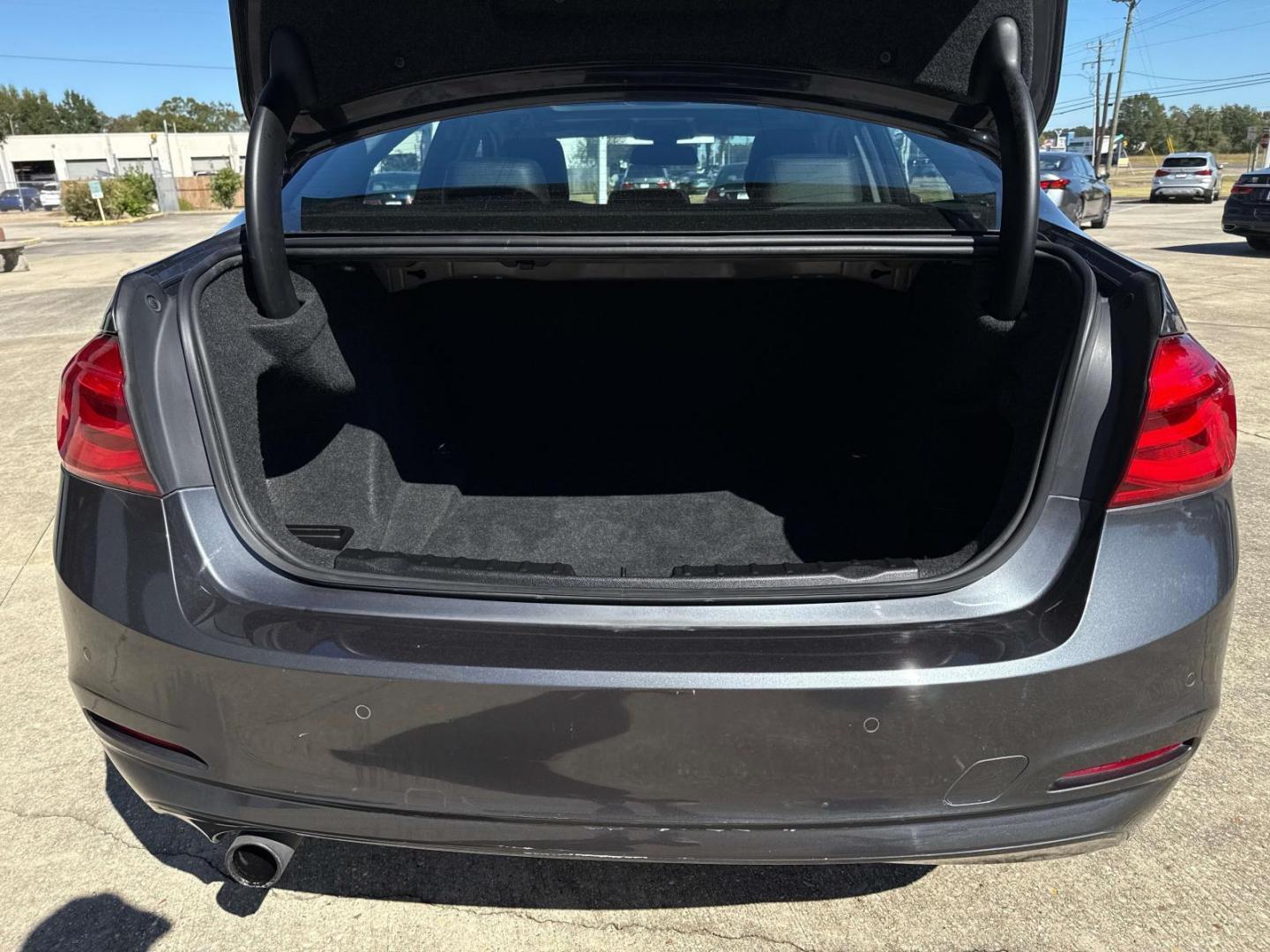 2016 Mineral Gray Metallic /Black BMW 3 Series 4dr Sdn 320i xDrive AWD South Africa (WBA8E5G52GN) , Automatic transmission, located at 6904 Johnston St., Lafayette, LA, 70503, (337) 988-1960, 30.143589, -92.100601 - Photo#7