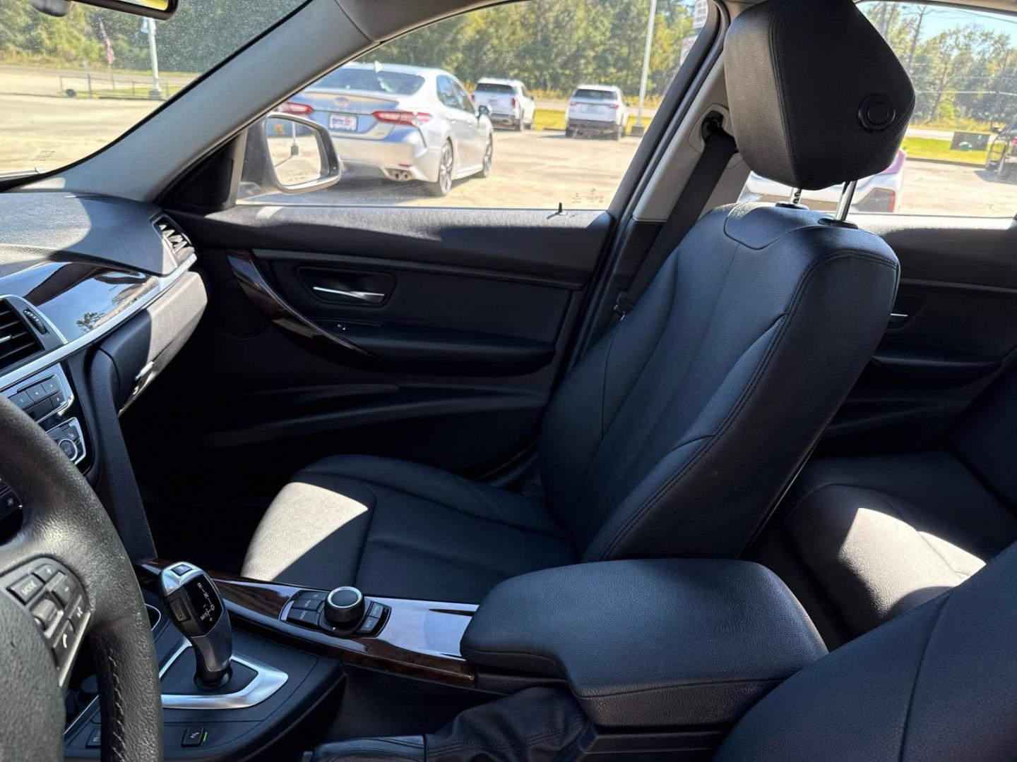 2016 Mineral Gray Metallic /Black BMW 3 Series 4dr Sdn 320i xDrive AWD South Africa (WBA8E5G52GN) , Automatic transmission, located at 6904 Johnston St., Lafayette, LA, 70503, (337) 988-1960, 30.143589, -92.100601 - Photo#13