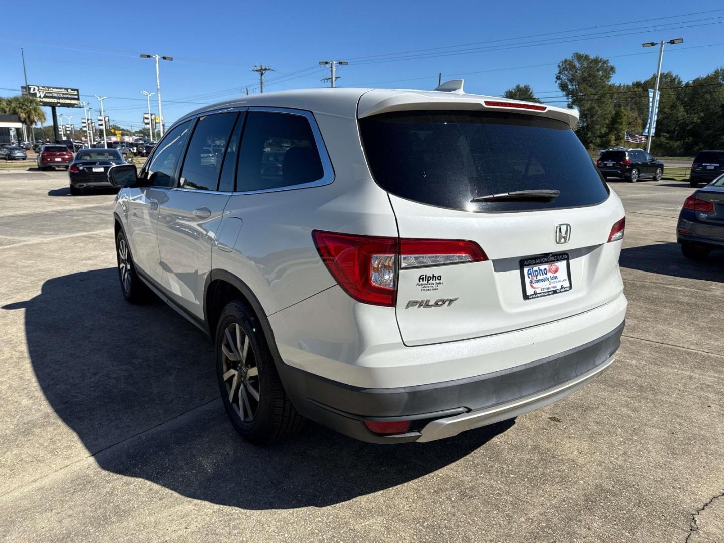 2020 Platinum White Pearl /Black Honda Pilot EX 2WD (5FNYF5H38LB) , Automatic transmission, located at 6904 Johnston St., Lafayette, LA, 70503, (337) 988-1960, 30.143589, -92.100601 - Photo#4