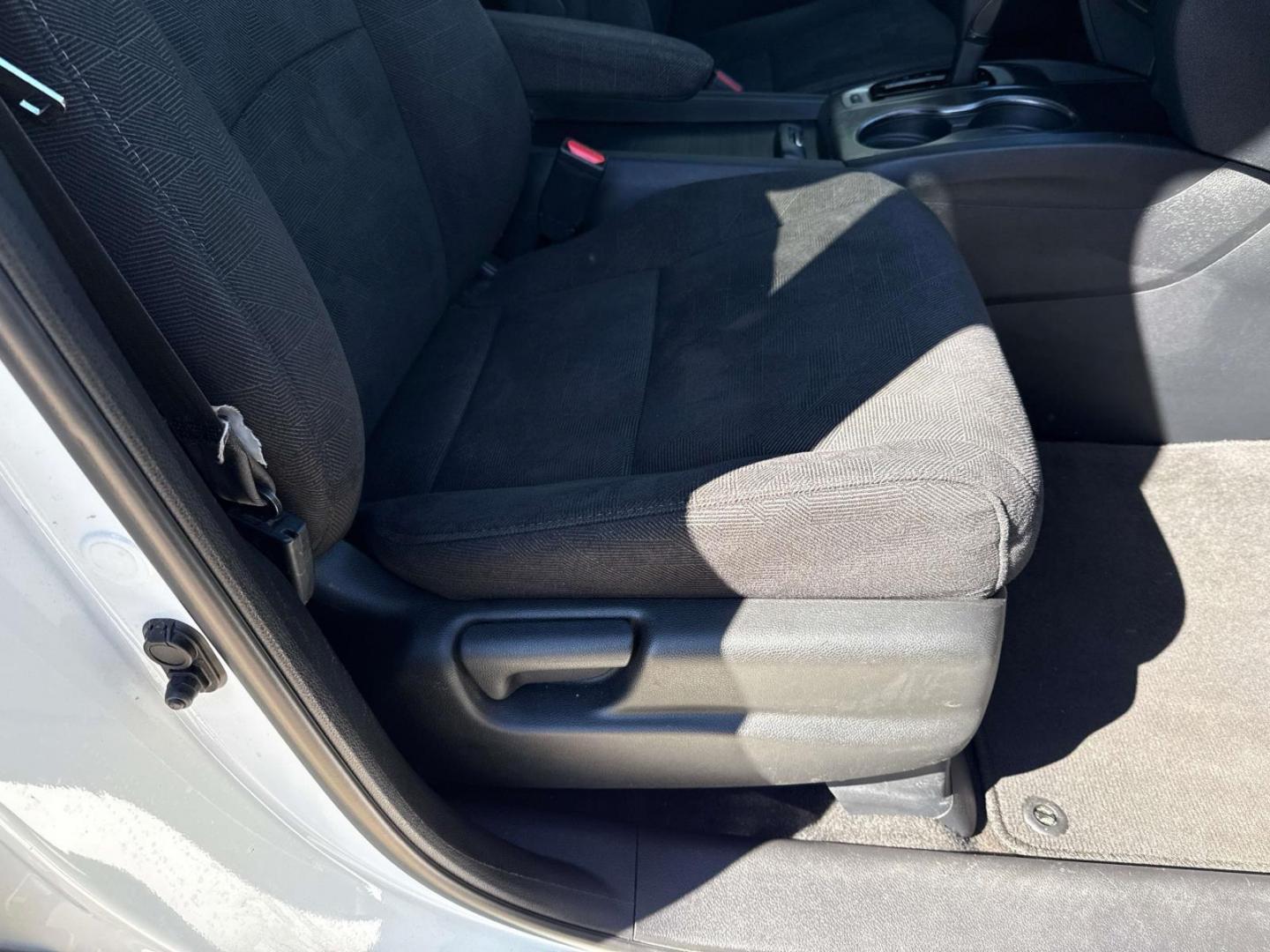 2020 Platinum White Pearl /Black Honda Pilot EX 2WD (5FNYF5H38LB) , Automatic transmission, located at 6904 Johnston St., Lafayette, LA, 70503, (337) 988-1960, 30.143589, -92.100601 - Photo#10