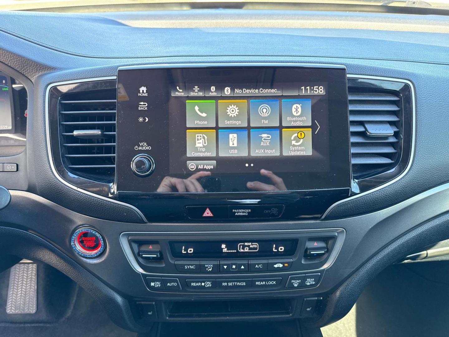 2020 Platinum White Pearl /Black Honda Pilot EX 2WD (5FNYF5H38LB) , Automatic transmission, located at 6904 Johnston St., Lafayette, LA, 70503, (337) 988-1960, 30.143589, -92.100601 - Photo#25