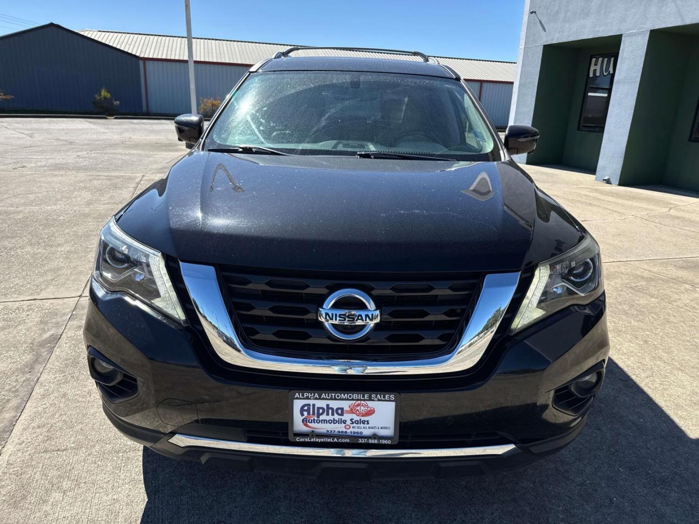 2019 Pearl White Tricoat /Almond Nissan Pathfinder FWD Platinum (5N1DR2MN8KC) , Automatic transmission, located at 6904 Johnston St., Lafayette, LA, 70503, (337) 988-1960, 30.143589, -92.100601 - Photo#1