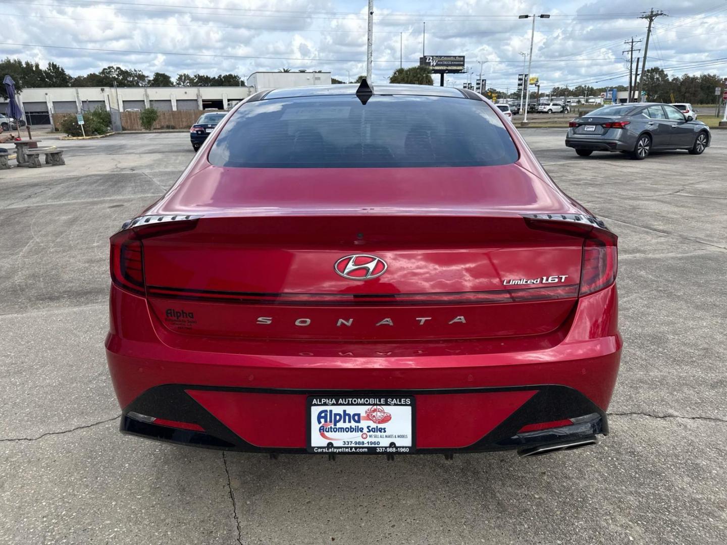 2020 Calypso Red /Black Hyundai Sonata Limited 1.6T (5NPEH4J20LH) , Automatic transmission, located at 6904 Johnston St., Lafayette, LA, 70503, (337) 988-1960, 30.143589, -92.100601 - Photo#5