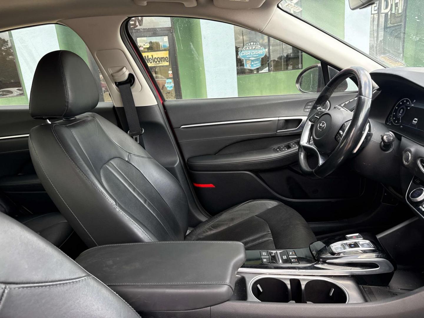 2020 Calypso Red /Black Hyundai Sonata Limited 1.6T (5NPEH4J20LH) , Automatic transmission, located at 6904 Johnston St., Lafayette, LA, 70503, (337) 988-1960, 30.143589, -92.100601 - Photo#9