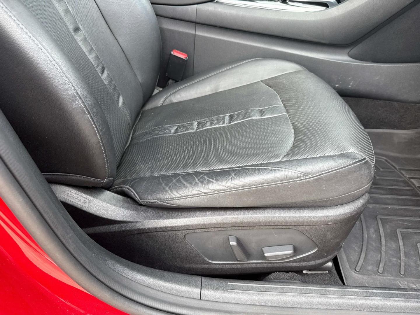 2020 Calypso Red /Black Hyundai Sonata Limited 1.6T (5NPEH4J20LH) , Automatic transmission, located at 6904 Johnston St., Lafayette, LA, 70503, (337) 988-1960, 30.143589, -92.100601 - Photo#11