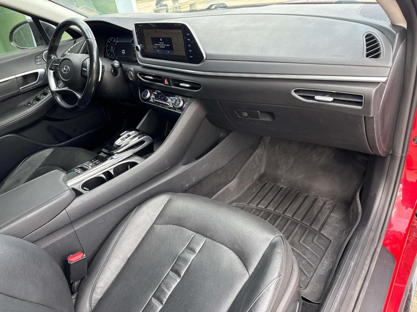 2020 Calypso Red /Black Hyundai Sonata Limited 1.6T (5NPEH4J20LH) , Automatic transmission, located at 6904 Johnston St., Lafayette, LA, 70503, (337) 988-1960, 30.143589, -92.100601 - Photo#12