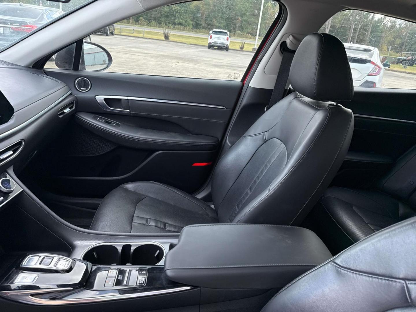 2020 Calypso Red /Black Hyundai Sonata Limited 1.6T (5NPEH4J20LH) , Automatic transmission, located at 6904 Johnston St., Lafayette, LA, 70503, (337) 988-1960, 30.143589, -92.100601 - Photo#14