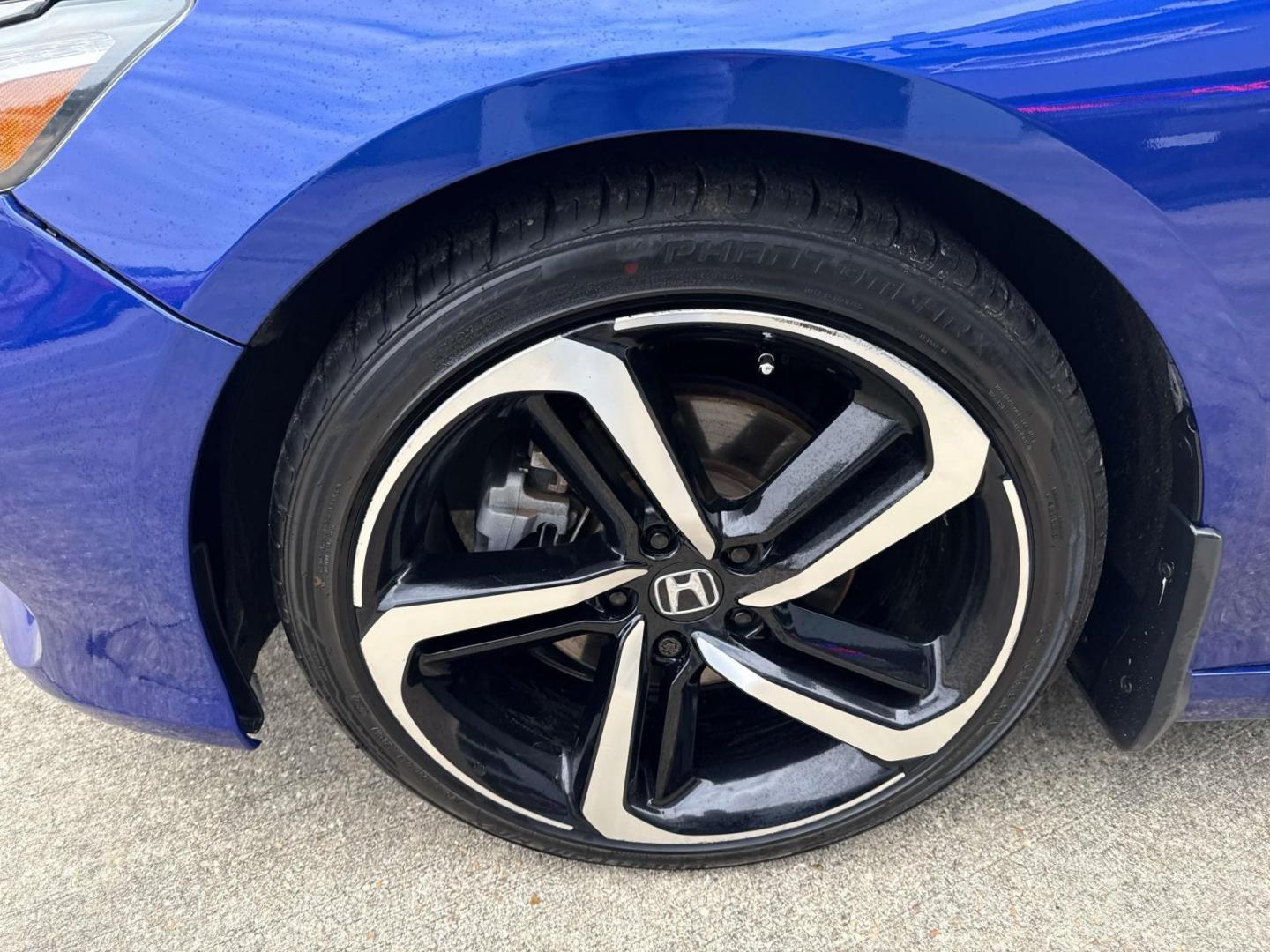 2018 Blue /Black Honda Accord Sedan Sport 1.5T CVT (1HGCV1F32JA) , Automatic transmission, located at 6904 Johnston St., Lafayette, LA, 70503, (337) 988-1960, 30.143589, -92.100601 - Photo#3
