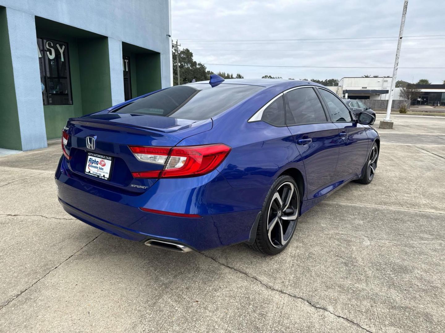 2018 Blue /Black Honda Accord Sedan Sport 1.5T CVT (1HGCV1F32JA) , Automatic transmission, located at 6904 Johnston St., Lafayette, LA, 70503, (337) 988-1960, 30.143589, -92.100601 - Photo#6