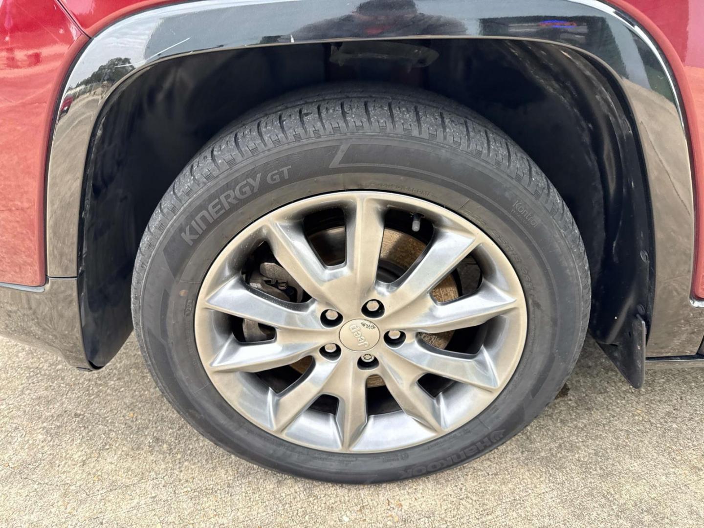 2018 Velvet Red Pearlcoat /Black Jeep Cherokee Latitude Tech Connect FWD (1C4PJLCB8JD) , Automatic transmission, located at 6904 Johnston St., Lafayette, LA, 70503, (337) 988-1960, 30.143589, -92.100601 - Photo#3