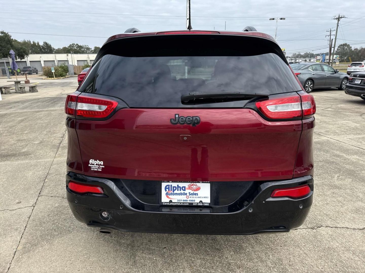 2018 Velvet Red Pearlcoat /Black Jeep Cherokee Latitude Tech Connect FWD (1C4PJLCB8JD) , Automatic transmission, located at 6904 Johnston St., Lafayette, LA, 70503, (337) 988-1960, 30.143589, -92.100601 - Photo#5