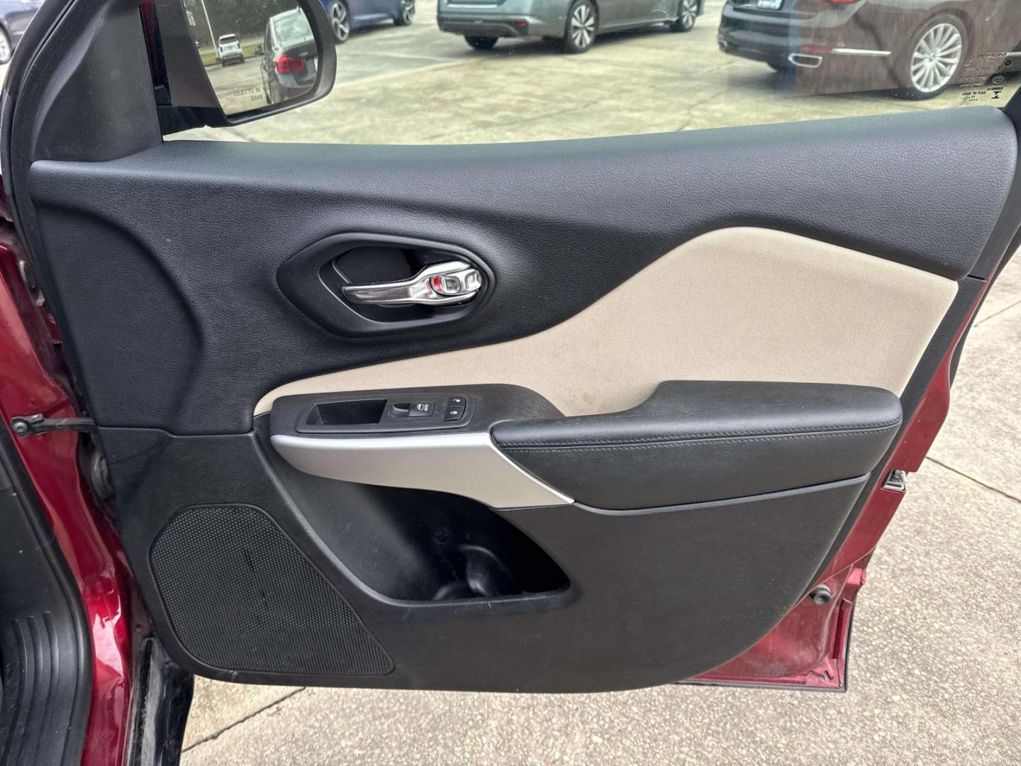 2018 Velvet Red Pearlcoat /Black Jeep Cherokee Latitude Tech Connect FWD (1C4PJLCB8JD) , Automatic transmission, located at 6904 Johnston St., Lafayette, LA, 70503, (337) 988-1960, 30.143589, -92.100601 - Photo#13