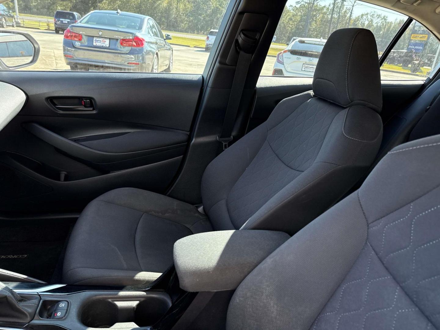 2022 Classic Silver Metallic /Black Toyota Corolla LE CVT (Natl) (5YFEPMAE4NP) , Automatic transmission, located at 6904 Johnston St., Lafayette, LA, 70503, (337) 988-1960, 30.143589, -92.100601 - Photo#14