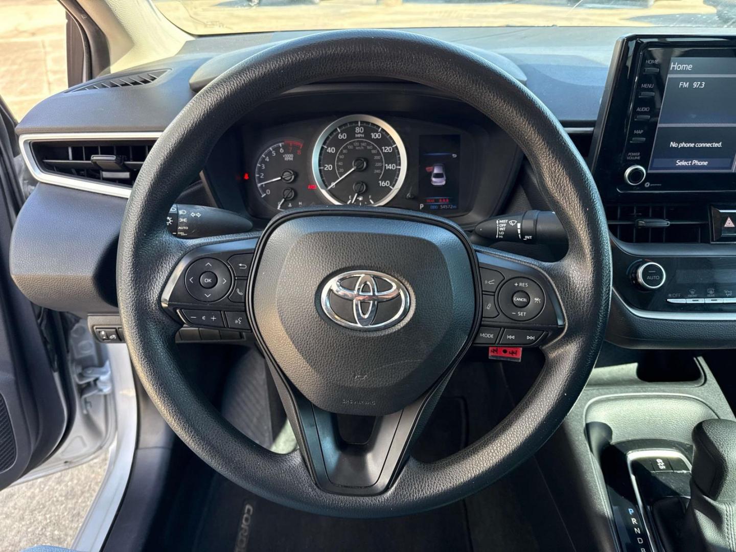 2022 Classic Silver Metallic /Black Toyota Corolla LE CVT (Natl) (5YFEPMAE4NP) , Automatic transmission, located at 6904 Johnston St., Lafayette, LA, 70503, (337) 988-1960, 30.143589, -92.100601 - Photo#19
