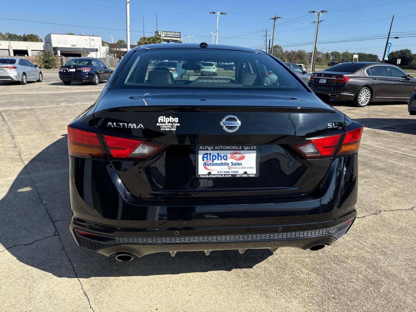 2019 Super Black /Charcoal Nissan Altima 2.5 SL Sedan (1N4BL4EV5KC) , Automatic transmission, located at 6904 Johnston St., Lafayette, LA, 70503, (337) 988-1960, 30.143589, -92.100601 - Photo#5