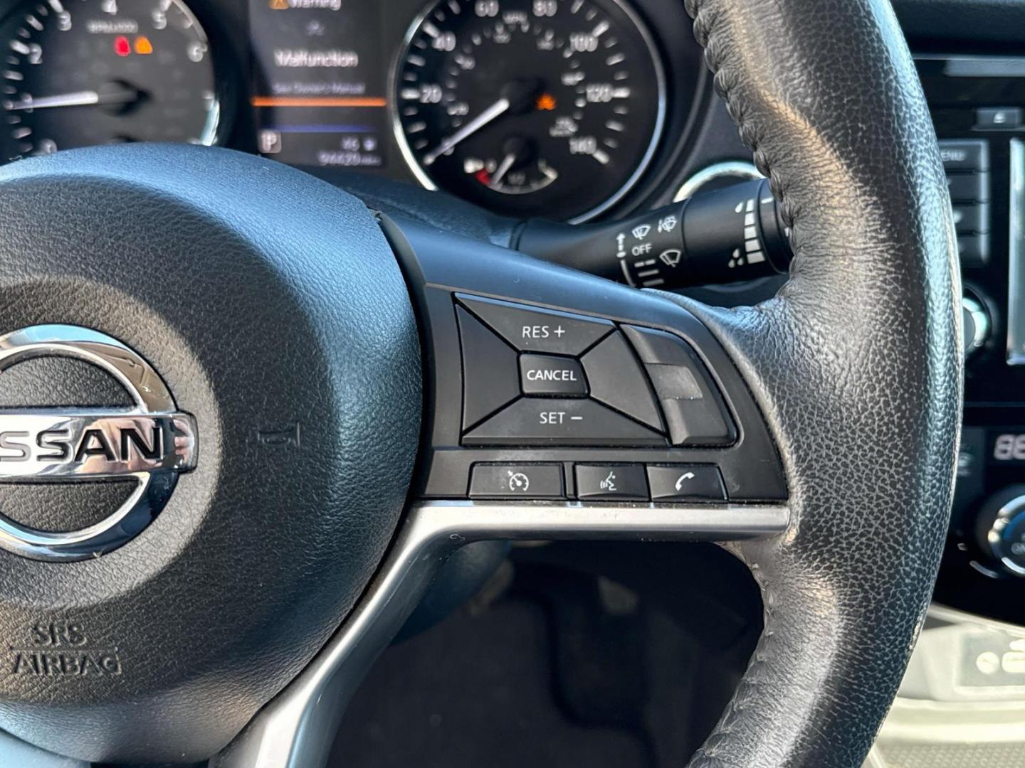 2018 Brilliant Silver /Charcoal Nissan Rogue FWD SV (KNMAT2MT1JP) , Automatic transmission, located at 6904 Johnston St., Lafayette, LA, 70503, (337) 988-1960, 30.143589, -92.100601 - Photo#22