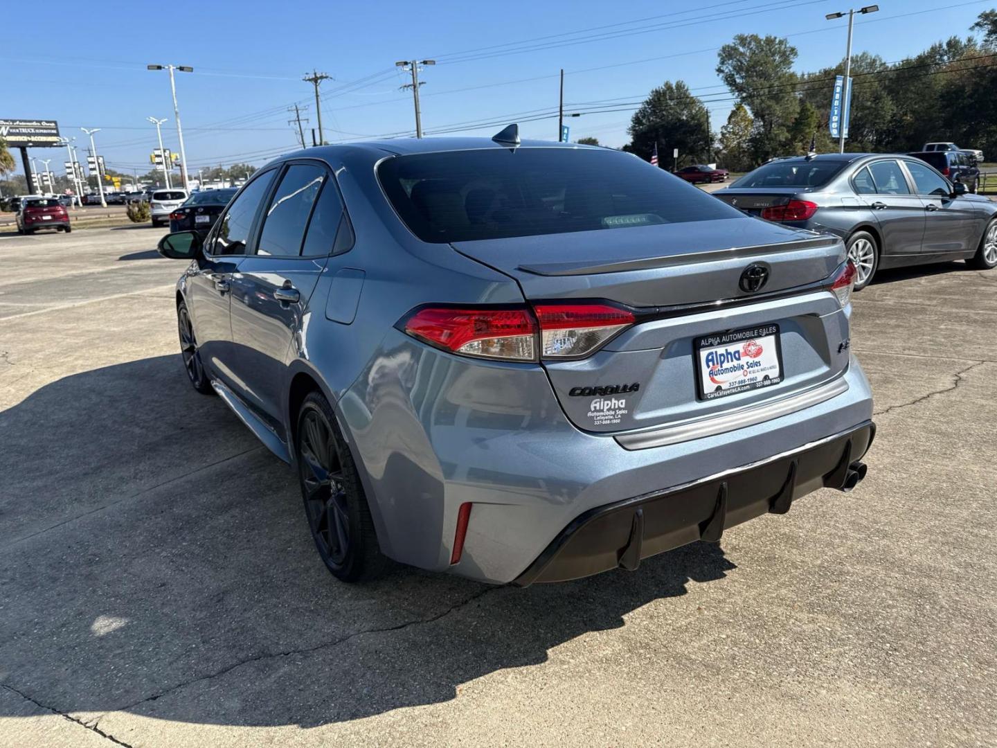 2024 Classic Silver Metallic /Black/Red Toyota Corolla SE CVT (Natl) (5YFS4MCE5RP) , Automatic transmission, located at 6904 Johnston St., Lafayette, LA, 70503, (337) 988-1960, 30.143589, -92.100601 - Photo#4