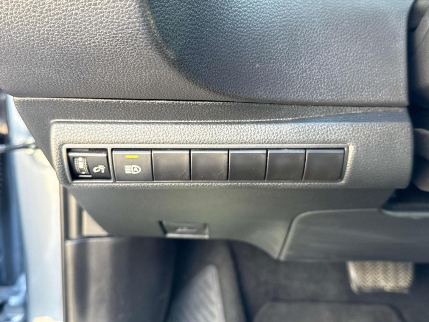 2024 Classic Silver Metallic /Black/Red Toyota Corolla SE CVT (Natl) (5YFS4MCE5RP) , Automatic transmission, located at 6904 Johnston St., Lafayette, LA, 70503, (337) 988-1960, 30.143589, -92.100601 - Photo#21