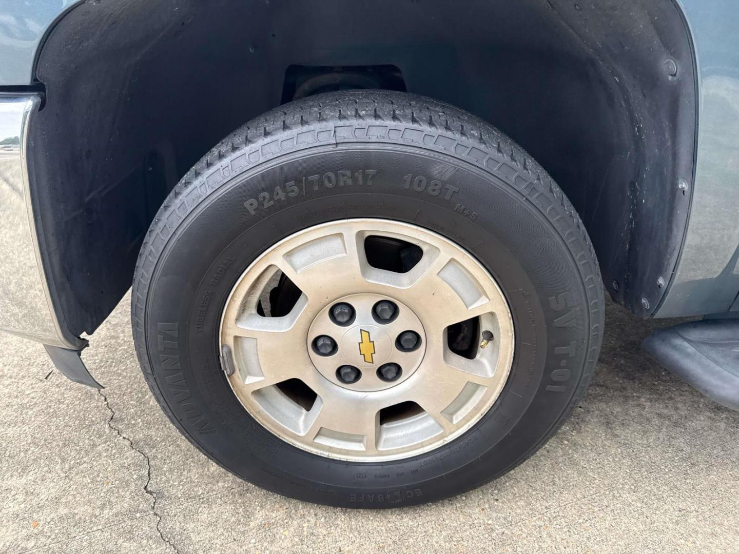 2013 Blue Granite Metallic /Ebony Chevrolet Silverado 1500 2WD Crew Cab 143.5 LT (3GCPCSE06DG) , Automatic transmission, located at 6904 Johnston St., Lafayette, LA, 70503, (337) 988-1960, 30.143589, -92.100601 - Photo#3