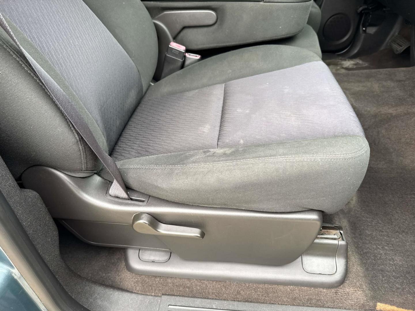 2013 Blue Granite Metallic /Ebony Chevrolet Silverado 1500 2WD Crew Cab 143.5 LT (3GCPCSE06DG) , Automatic transmission, located at 6904 Johnston St., Lafayette, LA, 70503, (337) 988-1960, 30.143589, -92.100601 - Photo#11