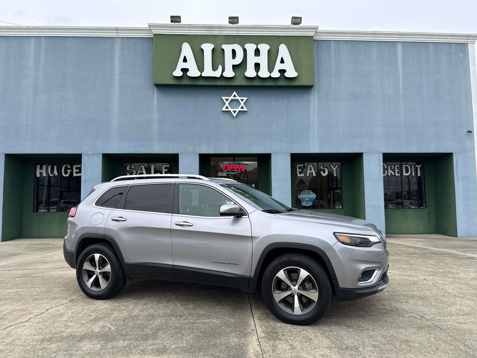 photo of 2020 Jeep Cherokee Limited 4x4