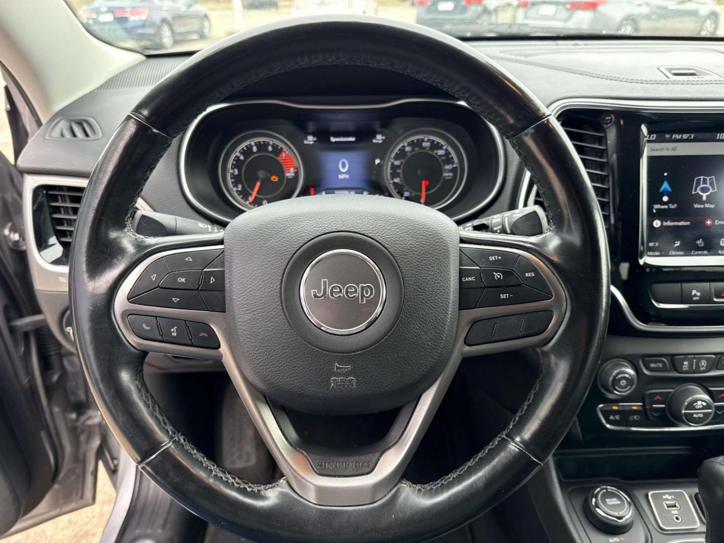 2020 Billet Silver Metallic Clearcoat /Black Jeep Cherokee Limited 4x4 (1C4PJMDXXLD) , Automatic transmission, located at 6904 Johnston St., Lafayette, LA, 70503, (337) 988-1960, 30.143589, -92.100601 - Photo#19