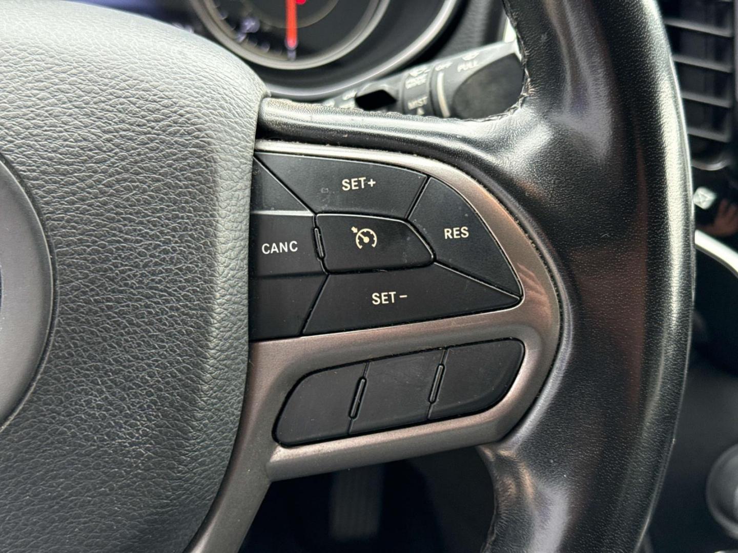 2020 Billet Silver Metallic Clearcoat /Black Jeep Cherokee Limited 4x4 (1C4PJMDXXLD) , Automatic transmission, located at 6904 Johnston St., Lafayette, LA, 70503, (337) 988-1960, 30.143589, -92.100601 - Photo#21