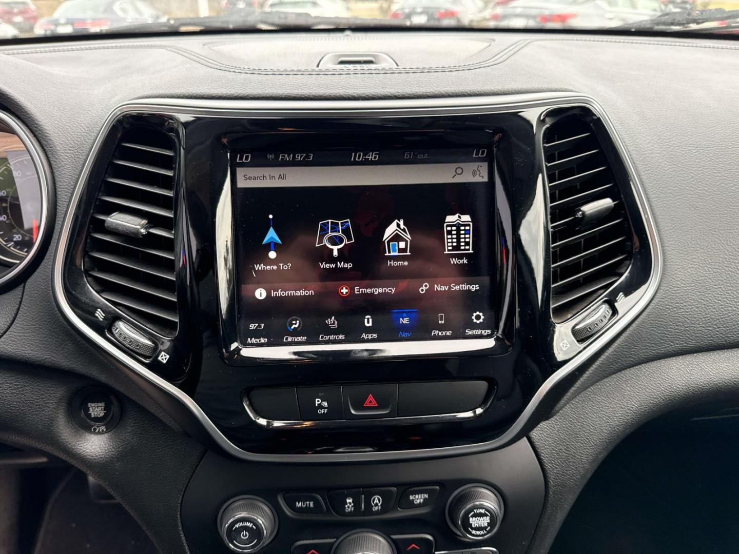 2020 Billet Silver Metallic Clearcoat /Black Jeep Cherokee Limited 4x4 (1C4PJMDXXLD) , Automatic transmission, located at 6904 Johnston St., Lafayette, LA, 70503, (337) 988-1960, 30.143589, -92.100601 - Photo#23