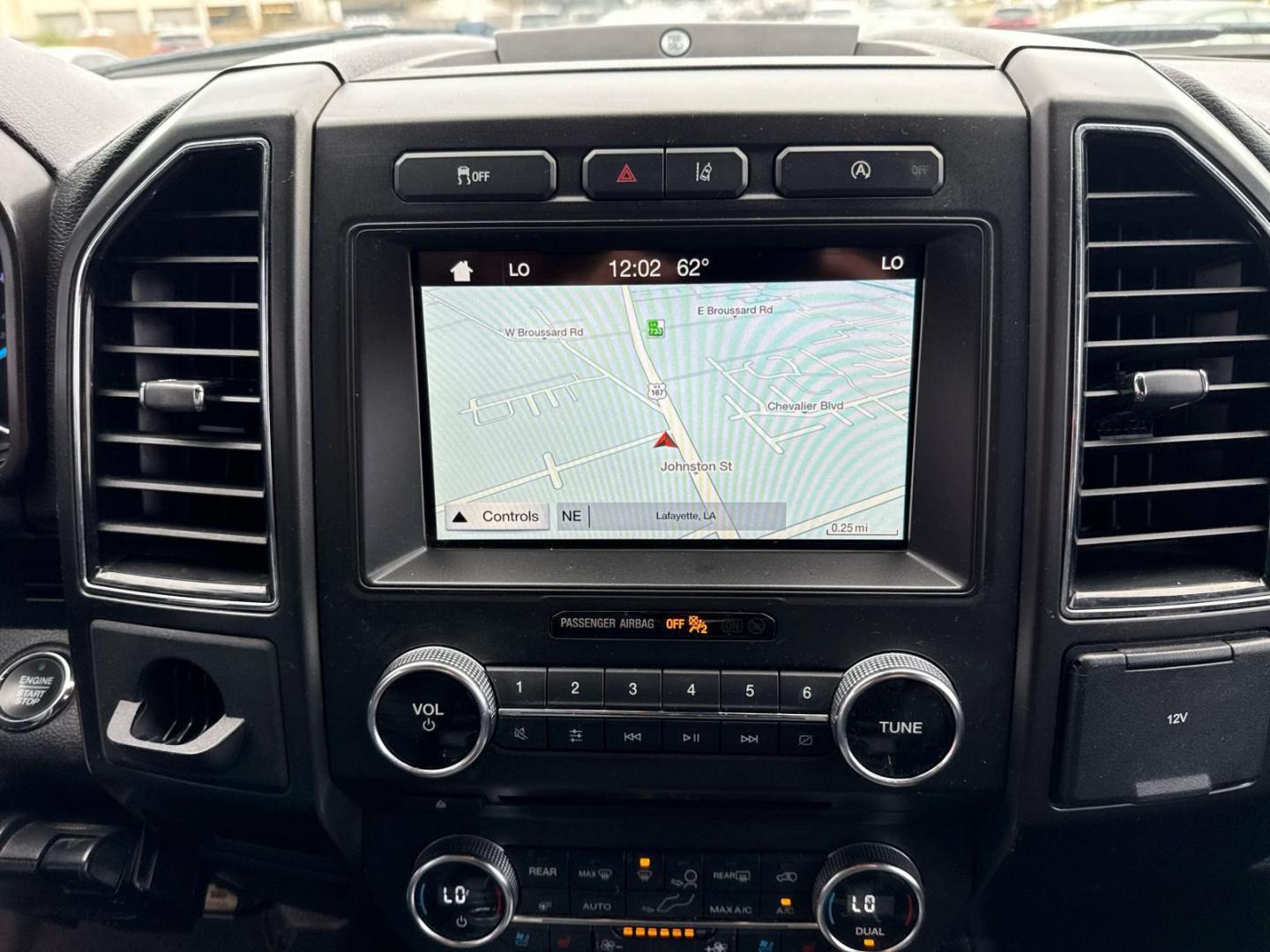 2018 Blue Metallic /Ebony Ford Expedition Limited 4x2 (1FMJU1KT4JE) , Automatic transmission, located at 6904 Johnston St., Lafayette, LA, 70503, (337) 988-1960, 30.143589, -92.100601 - Photo#25