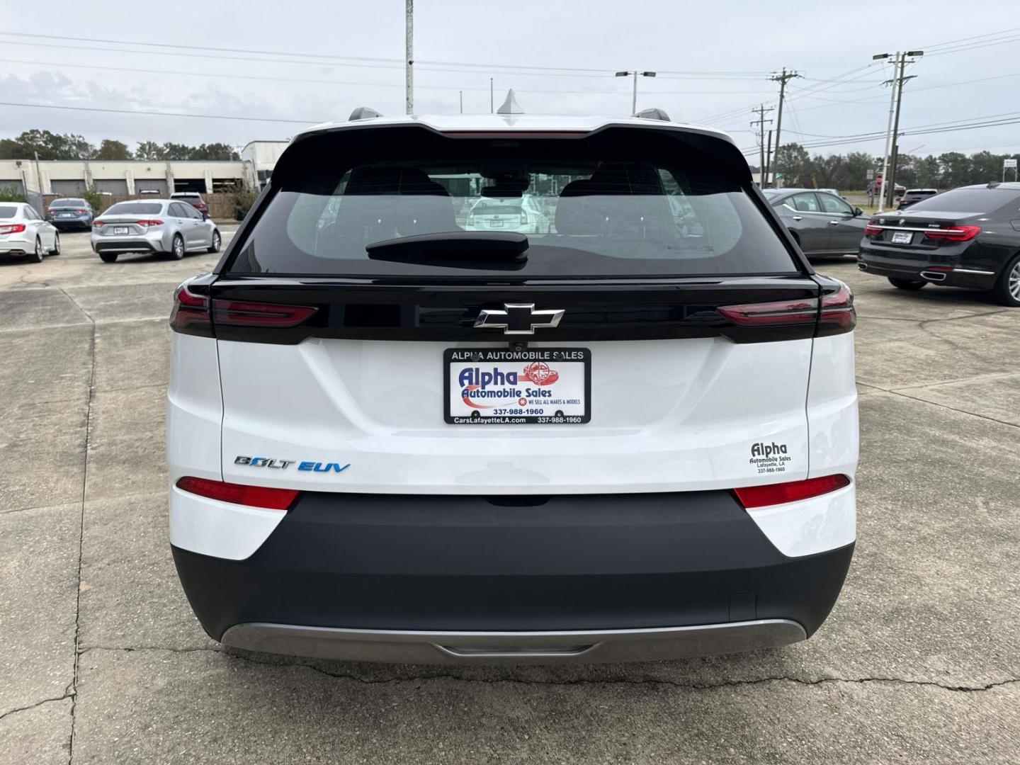 2022 Summit White /Jet Black Chevrolet Bolt EUV FWD 4dr LT (1G1FY6S09N4) , Automatic transmission, located at 6904 Johnston St., Lafayette, LA, 70503, (337) 988-1960, 30.143589, -92.100601 - Photo#5