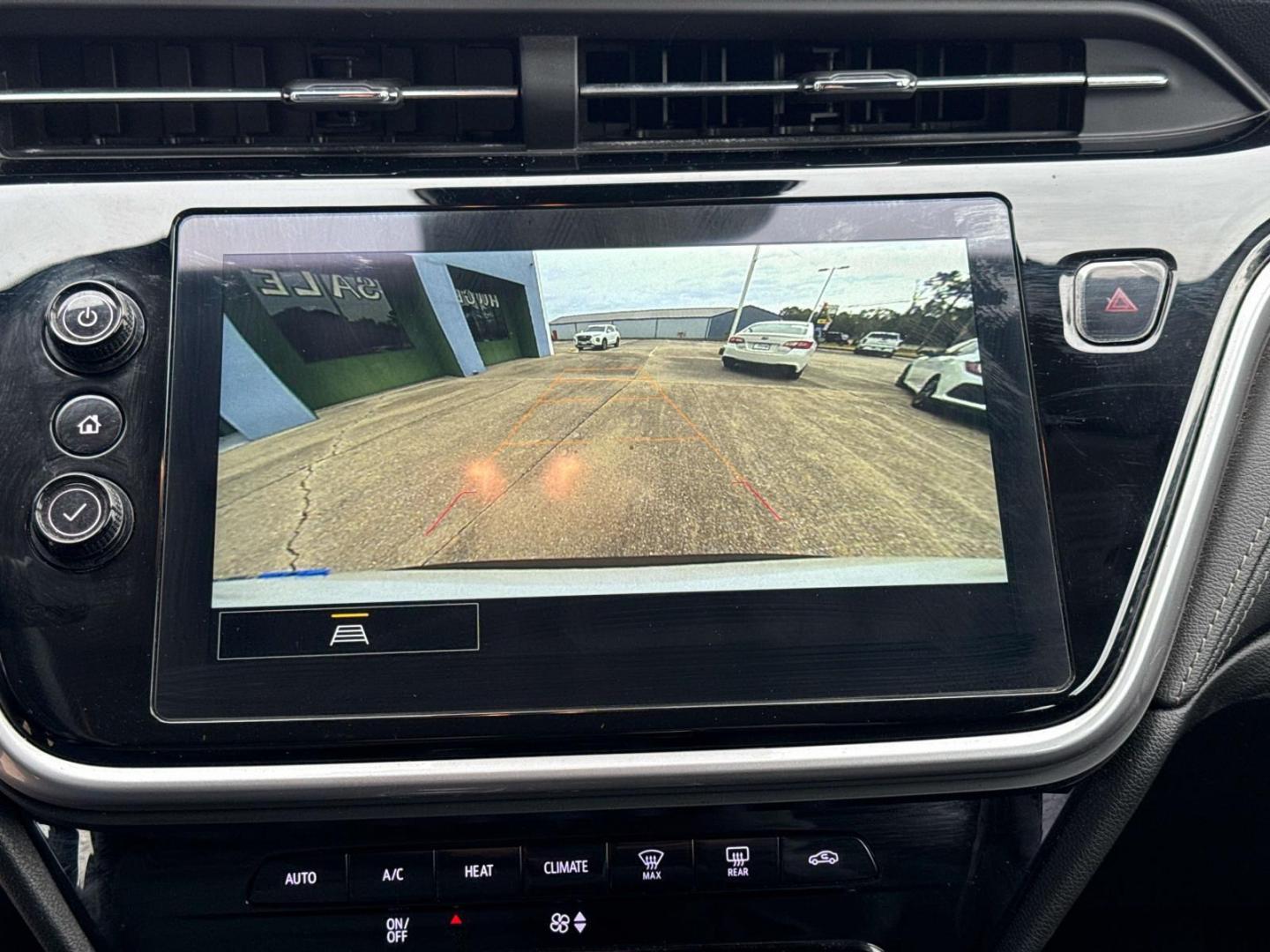 2022 Summit White /Jet Black Chevrolet Bolt EUV FWD 4dr LT (1G1FY6S09N4) , Automatic transmission, located at 6904 Johnston St., Lafayette, LA, 70503, (337) 988-1960, 30.143589, -92.100601 - Photo#26