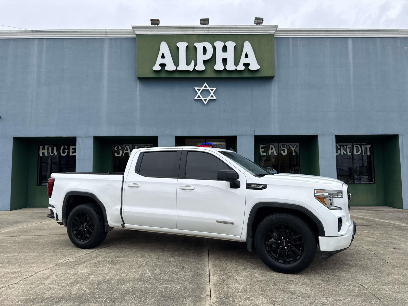 photo of 2020 GMC Sierra 1500 2WD Crew Cab 147 Elevation