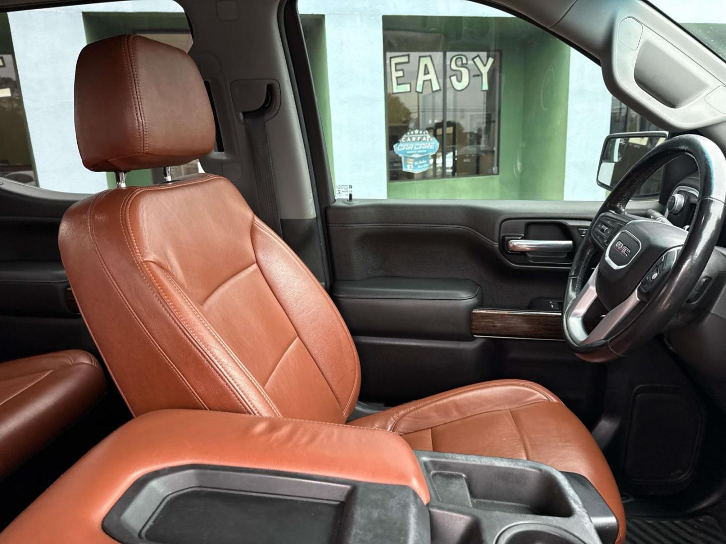 2020 Summit White /Dark Walnut/Slate GMC Sierra 1500 2WD Crew Cab 147 Elevation (3GTP8CED6LG) , Automatic transmission, located at 6904 Johnston St., Lafayette, LA, 70503, (337) 988-1960, 30.143589, -92.100601 - Photo#9