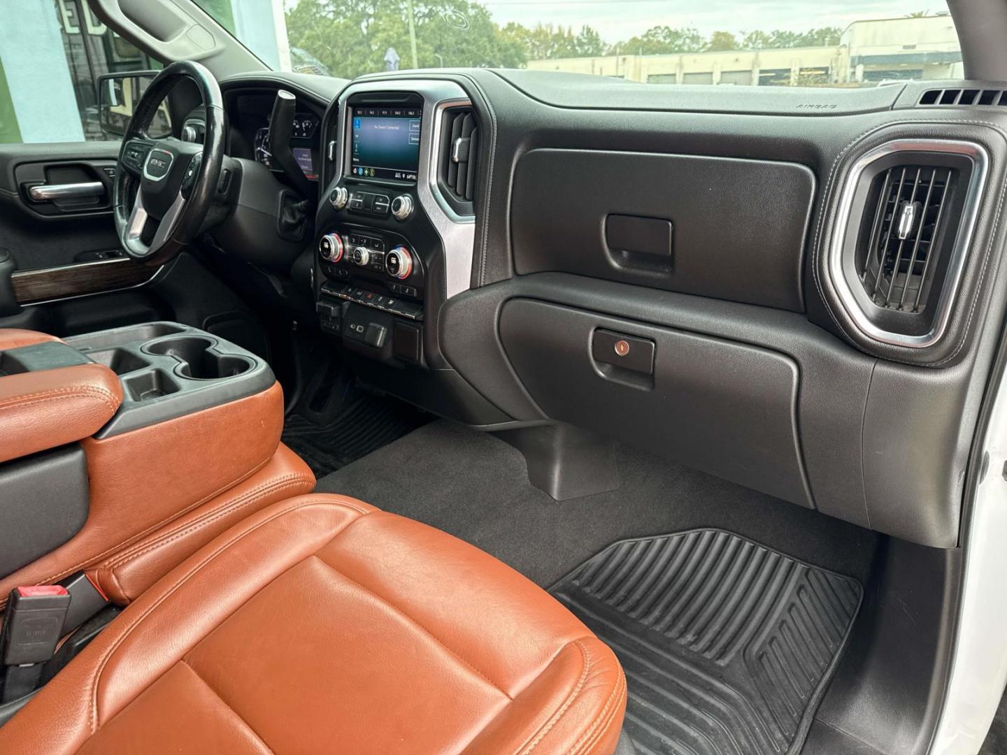 2020 Summit White /Dark Walnut/Slate GMC Sierra 1500 2WD Crew Cab 147 Elevation (3GTP8CED6LG) , Automatic transmission, located at 6904 Johnston St., Lafayette, LA, 70503, (337) 988-1960, 30.143589, -92.100601 - Photo#12
