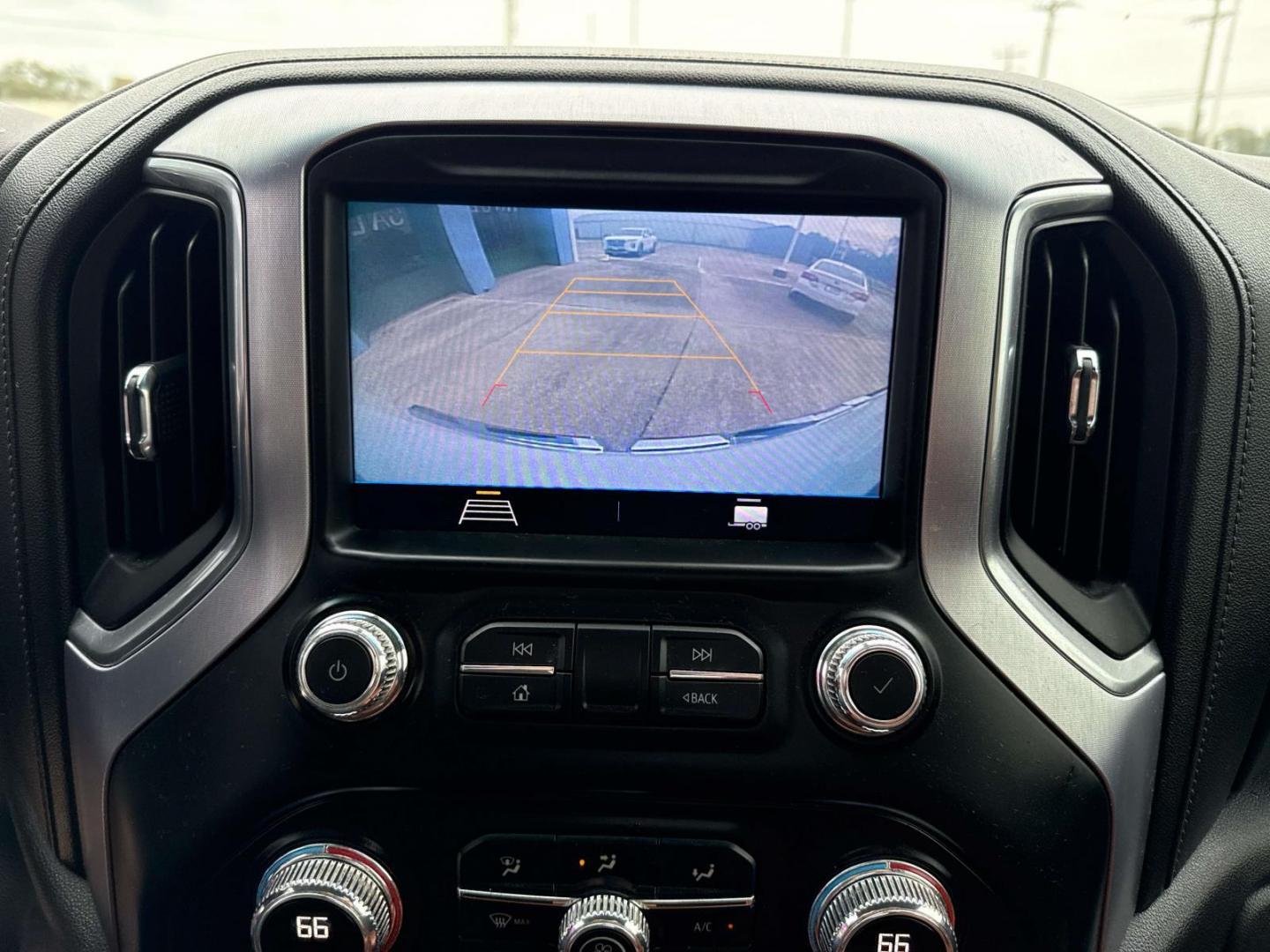 2020 Summit White /Dark Walnut/Slate GMC Sierra 1500 2WD Crew Cab 147 Elevation (3GTP8CED6LG) , Automatic transmission, located at 6904 Johnston St., Lafayette, LA, 70503, (337) 988-1960, 30.143589, -92.100601 - Photo#27