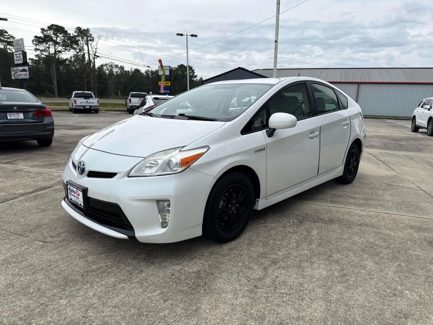 2013 Blizzard Pearl /Dark Gray Toyota Prius 5dr HB One (Natl) (JTDKN3DU8D5) , Automatic transmission, located at 6904 Johnston St., Lafayette, LA, 70503, (337) 988-1960, 30.143589, -92.100601 - Photo#2