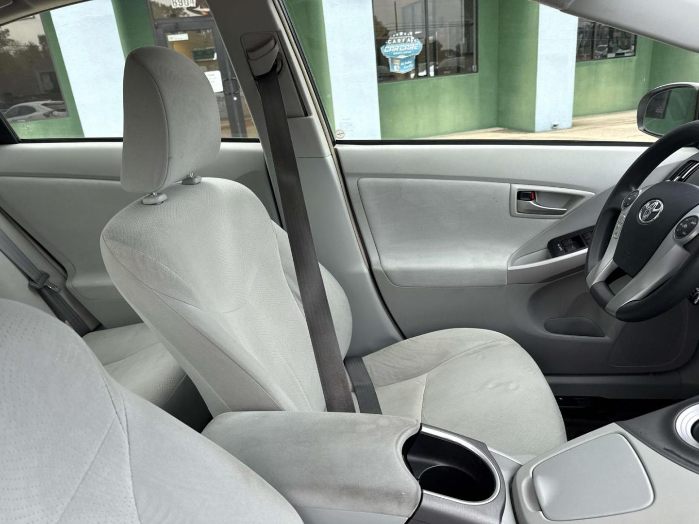 2013 Blizzard Pearl /Dark Gray Toyota Prius 5dr HB One (Natl) (JTDKN3DU8D5) , Automatic transmission, located at 6904 Johnston St., Lafayette, LA, 70503, (337) 988-1960, 30.143589, -92.100601 - Photo#9