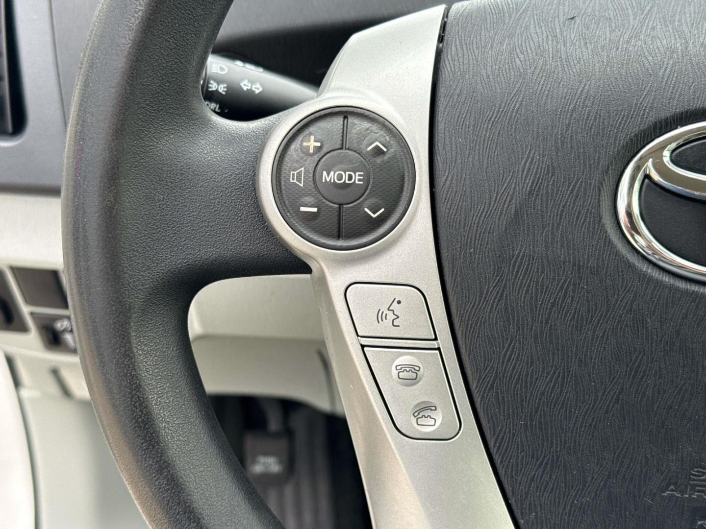 2013 Blizzard Pearl /Dark Gray Toyota Prius 5dr HB One (Natl) (JTDKN3DU8D5) , Automatic transmission, located at 6904 Johnston St., Lafayette, LA, 70503, (337) 988-1960, 30.143589, -92.100601 - Photo#21